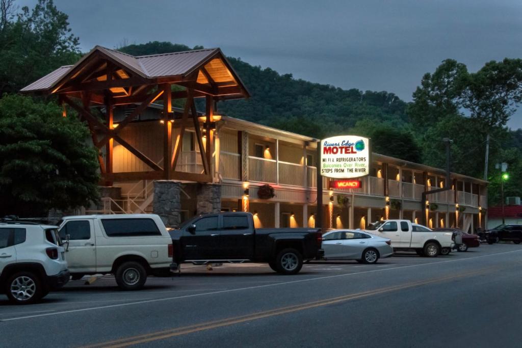 Rivers Edge Motel - main image