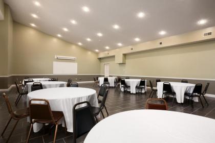 Days Inn & Suites by Wyndham Cherry Hill - Philadelphia - image 21