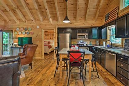 A Sunset Dream - Upscale Blue Ridge Cabin! - image 4
