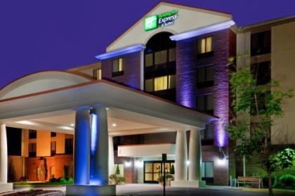 Holiday Inn Express & Suites Chesapeake an IHG Hotel