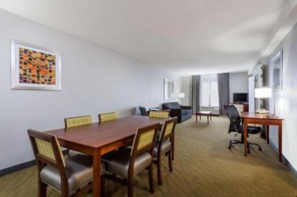 Wingate by Wyndham Chesapeake - image 5