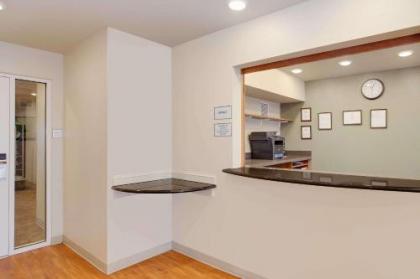 WoodSpring Suites Chesapeake-Norfolk Greenbrier - image 3