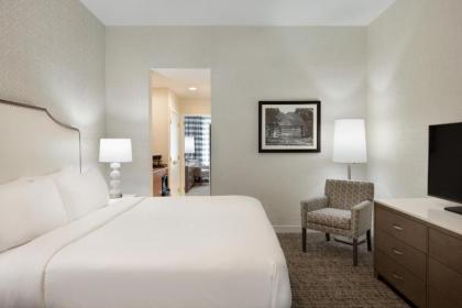 Embassy Suites by Hilton Philadelphia Valley Forge - image 14