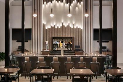 Embassy Suites by Hilton Philadelphia Valley Forge - image 15