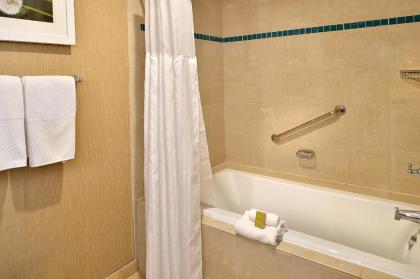 DoubleTree by Hilton Hotel St. Louis - Chesterfield - image 17