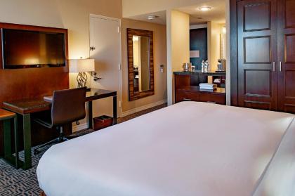 DoubleTree by Hilton Hotel St. Louis - Chesterfield - image 3