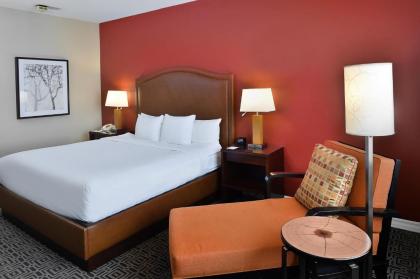 DoubleTree by Hilton Hotel St. Louis - Chesterfield - image 8