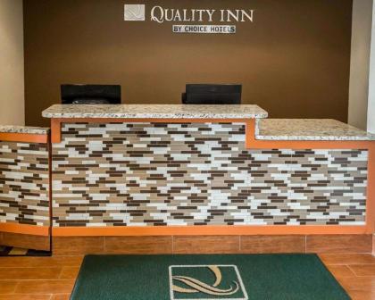 Quality Inn Chesterton - image 6