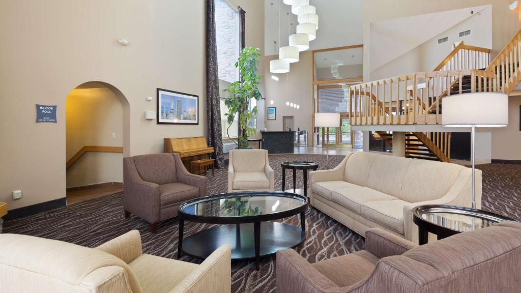 Best Western Indian Oak - image 4