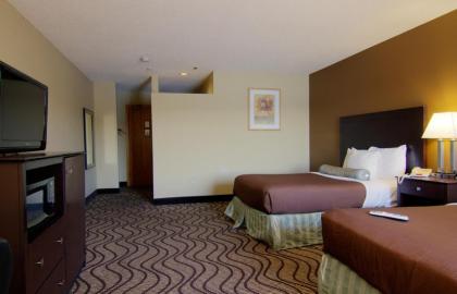Waterbird Lakeside Inn - image 6