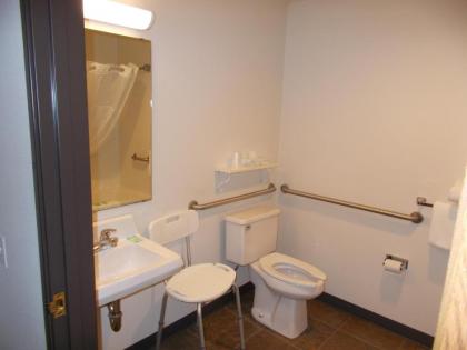 Northwoods Best Inn - image 10