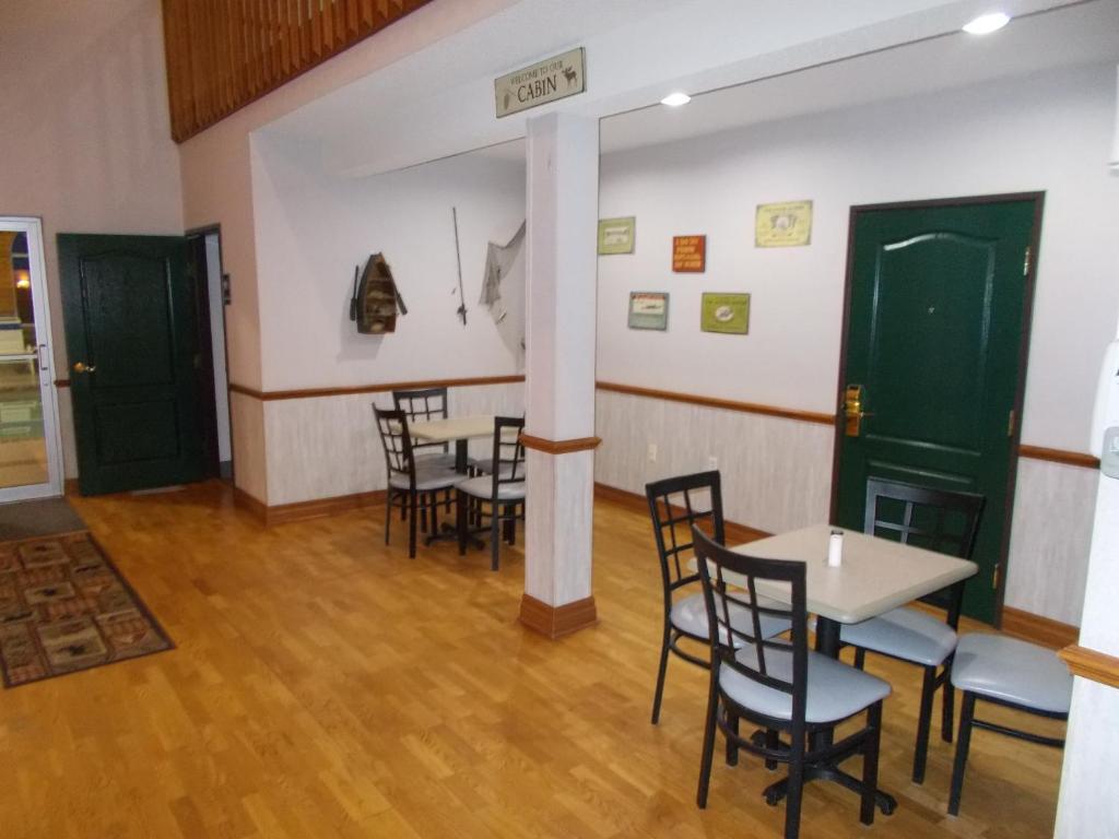 Northwoods Best Inn - image 6