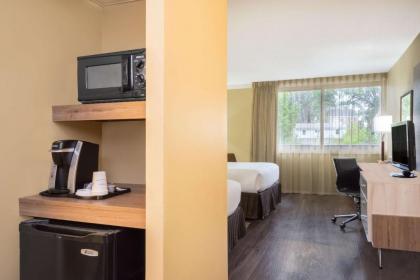 Wyndham Garden Washington DC North - image 18