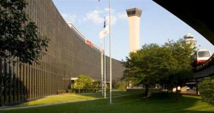 Hilton Chicago O'Hare Airport - image 1