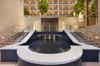 Embassy Suites Chicago - Downtown - image 2