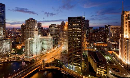 Hyatt Regency Chicago - main image