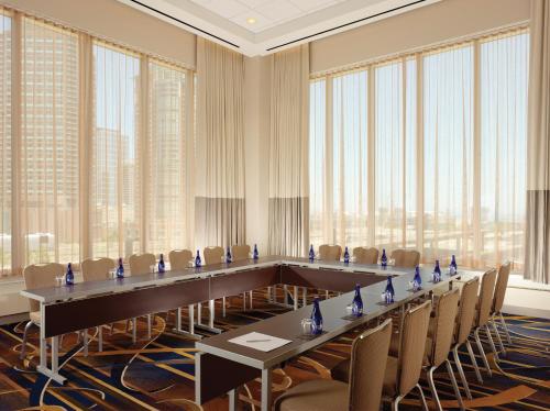 Swissotel Chicago - image 3