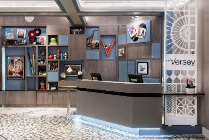 Hotel Versey Days Inn by Wyndham Chicago Illinois
