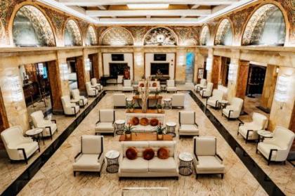 Congress Plaza Hotel Chicago - image 9