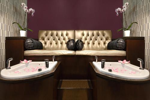 Eurostars Magnificent Mile - image 2