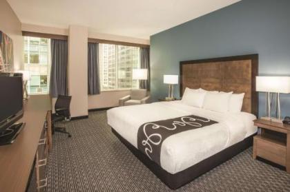 La Quinta by Wyndham Chicago Downtown - image 2