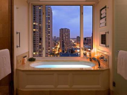 The Peninsula Chicago - image 2