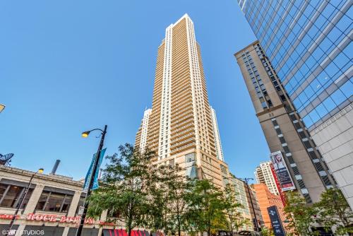The Penthouse at Grand Plaza - image 5