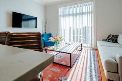 The Guesthouse Hotel - image 11