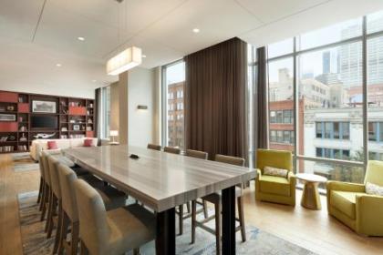 Hampton Inn by Hilton Chicago Downtown West Loop - image 4