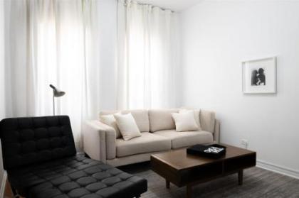 Updated River West 1BR with WD by Zencity Chicago Illinois