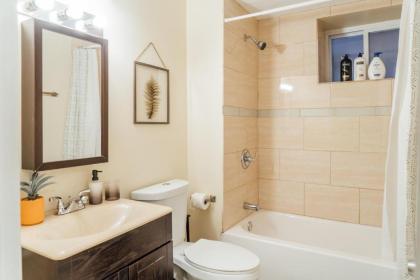 Lowest Rates! Spacious Duplex with Free Parking! - image 11