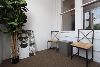 Updated Wicker Park 2BR with W&D by Zencity - image 7