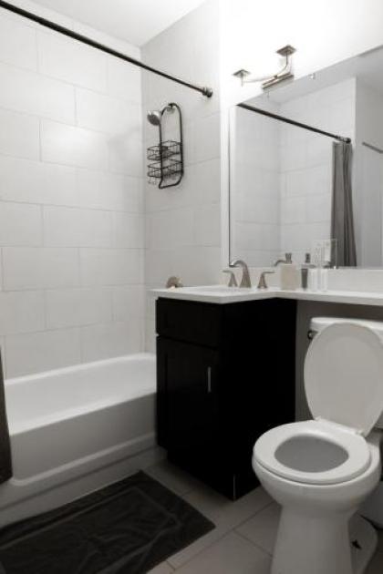 Updated Lake View 2BR with W&D by Zencity - image 3