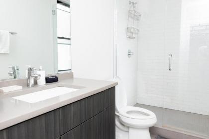 Classic DePaul 2BR with Full Kitchen by Zencity - image 13