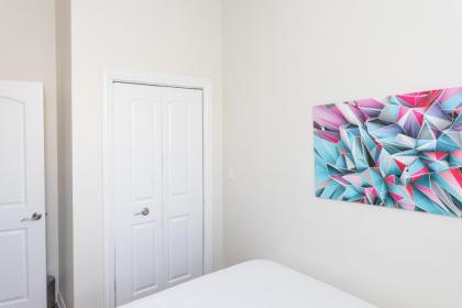 Updated Wicker Park 3BR with W&D by Zencity - image 8