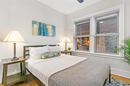 Relax and Retreat 1BR Apt in Historic Ravenswood - image 7