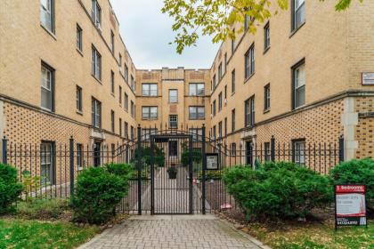 Chicago Local Vibe Residential 1BR Roscoe Village - image 14