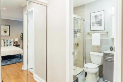 Fully Furnished Studio plus WiFi Amazing Deal - image 8