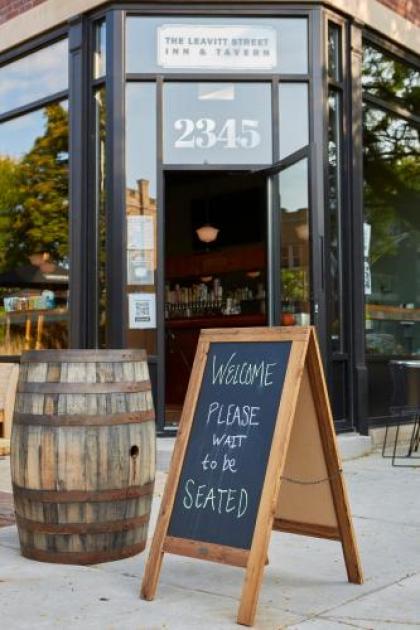 The Leavitt Street Inn & Tavern - image 3