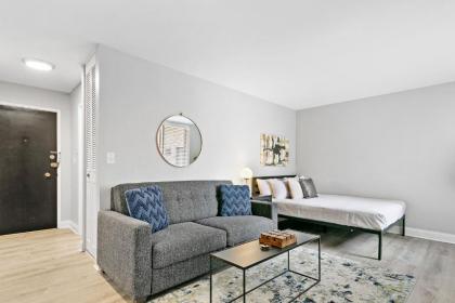 Comfy Studio Apt Easy Access to All