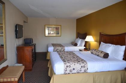 Regency Inn - image 9