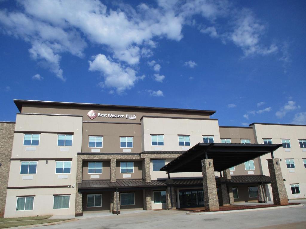 Best Western Plus Chickasha Inn - main image