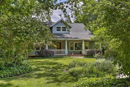 Spacious Downtown Chico Home ahalf mile to CSU