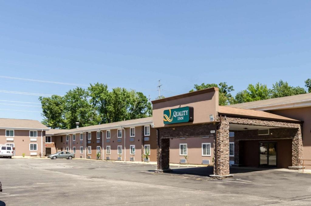 Quality Inn Chicopee-Springfield - main image