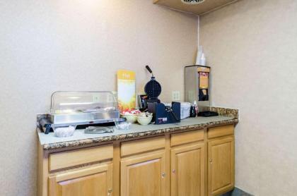 Quality Inn Chicopee-Springfield - image 11