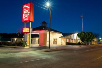 Red Roof Inn Childress - image 3