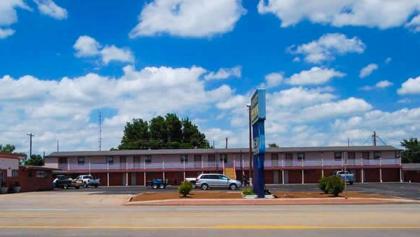 American Inn & Suites Childress - image 2
