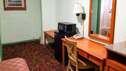 American Inn & Suites Childress - image 9