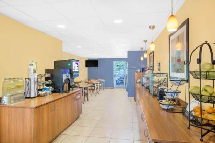 Microtel Inn & Suites Chili/Rochester - image 4