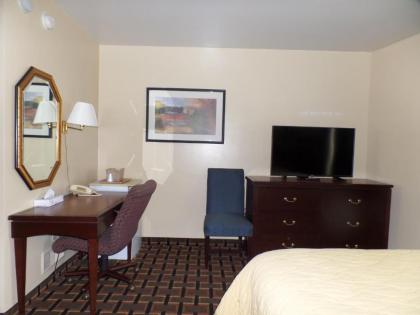Executive Inn Chillicothe - image 12